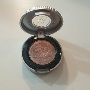 Urban Decay shadow in sin