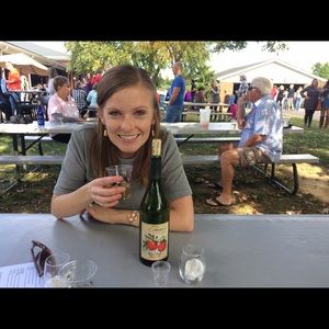 Meet your Posher, Laura