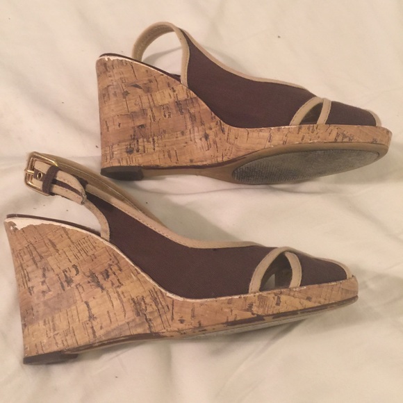 Size 9 brown and tan cork-bottom wedge - Picture 1 of 4