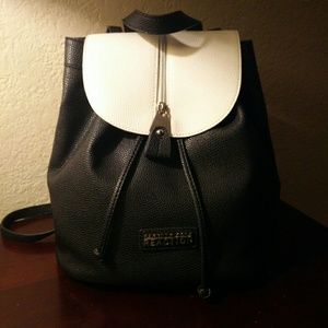 Kenneth Cole Reaction Bucket Backpack