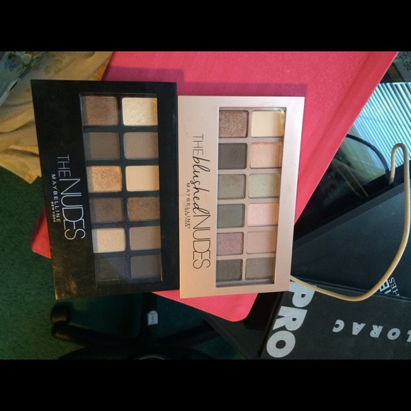 Maybelline the nudes and the blushed nudes shadow