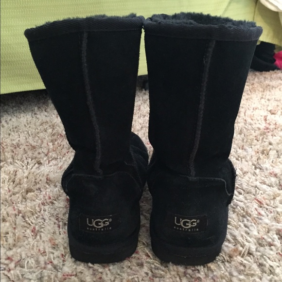 Black Ugg boots (short)