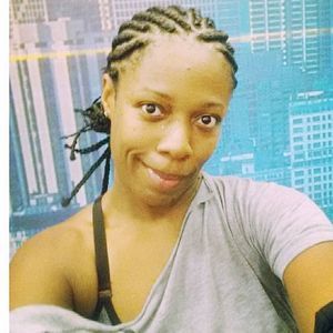 Meet your Posher, Amora