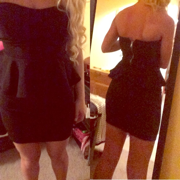 Black dress - Picture 1 of 1