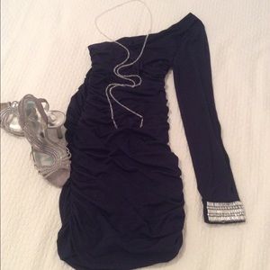 One shoulder long sleeve cocktail dress
