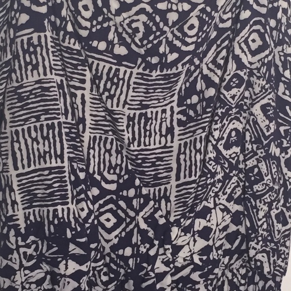 jumpsuit - Picture 2 of 4