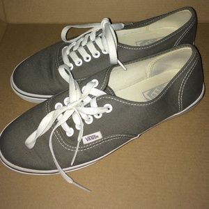 Vans Authentic Lo Pro Shoe