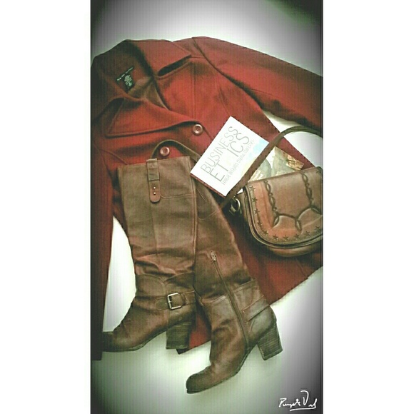 Merlot Wool Peacoat
