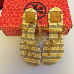 Tory Burch Flat Thong Sandals- Size 6.5