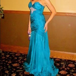 Gorgeous Mac Dugal gown