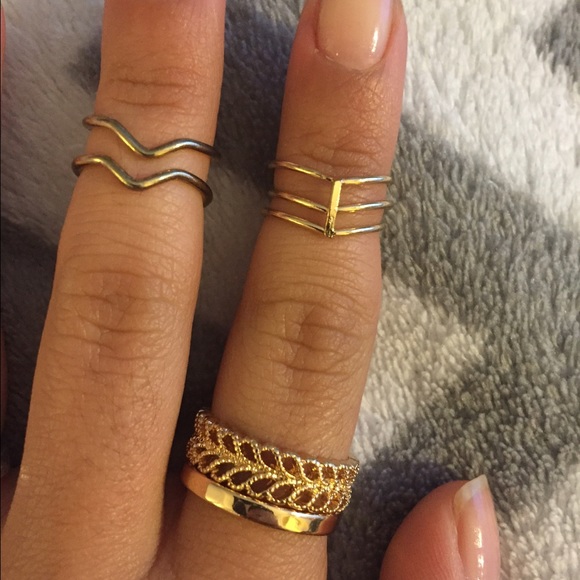 Gold ring set