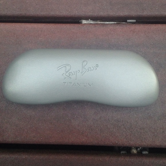Ray Ban glasses case
