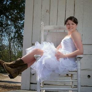 Meet your Posher, Ashley