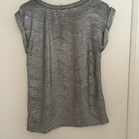 Metallic Textured Top - Picture 2 of 2