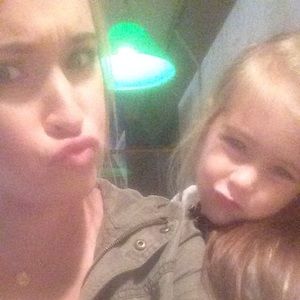 Meet your Posher, Moya