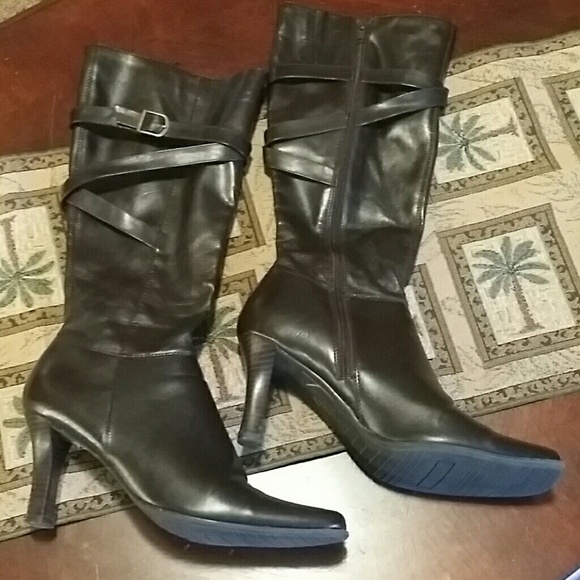 Brown boots. GREAT DEAL ON THIS RE-POSH!