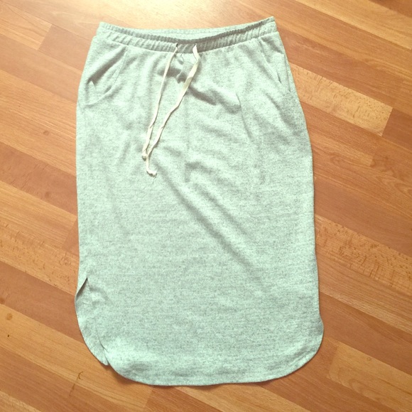 Dresses & Skirts - Heather grey skirt