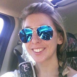 Meet your Posher, Michelle