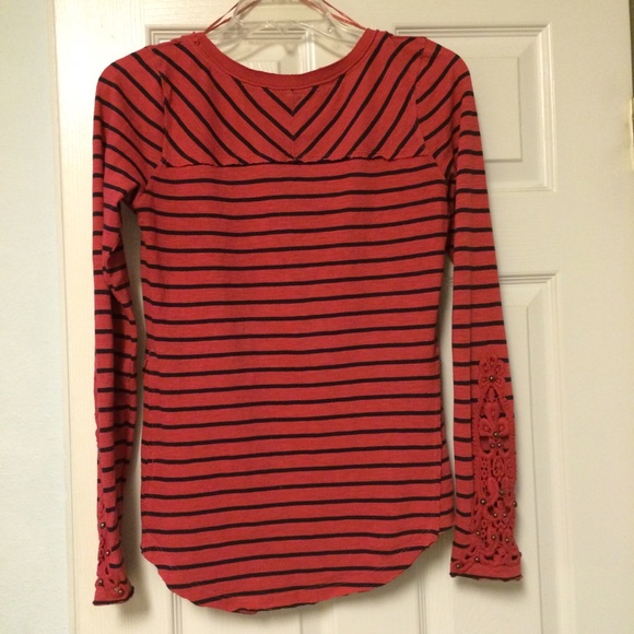 Free People Thermal Top with Lacy Cuffs - Picture 2 of 4
