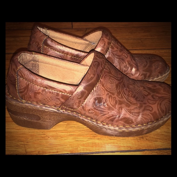 Born BOC Clogs