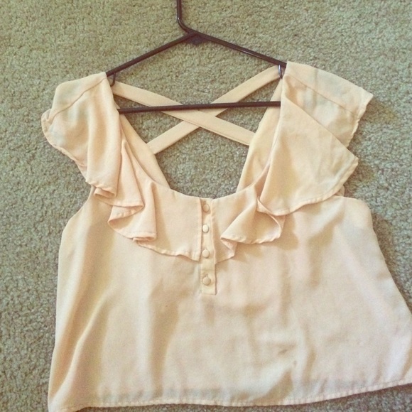 Crop top ruffle shirt