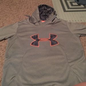 UNDER ARMOUR HOODIE!