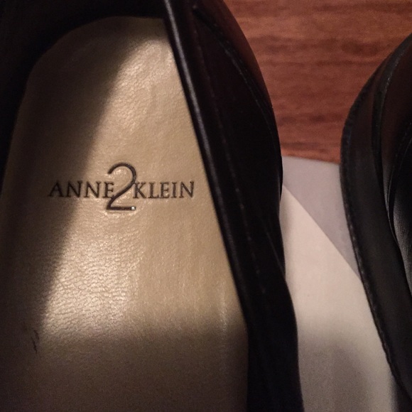 Anne Klein 2 chocolate brown loafers - Picture 4 of 4