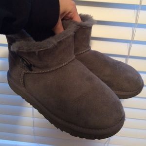 Kids Mini Bailey Button Grey Uggs
