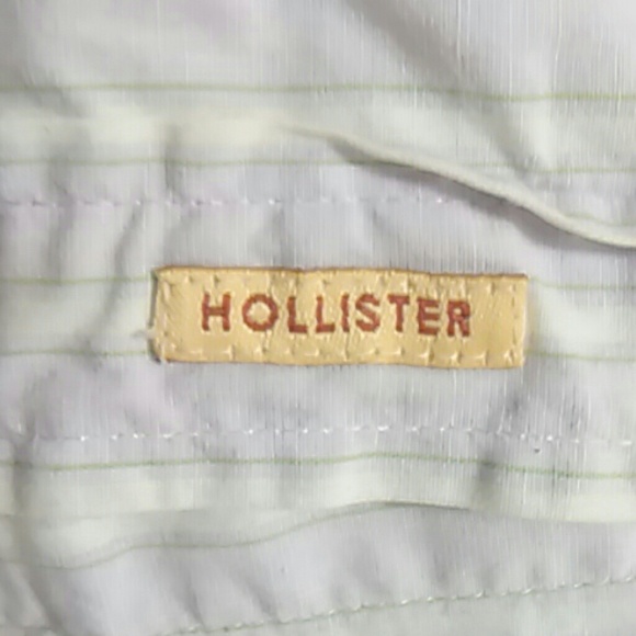 Womens Button-Up - Picture 3 of 4