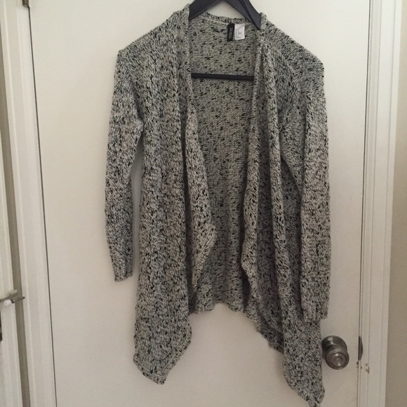 Asymmetrical Hem Knit Cardigan