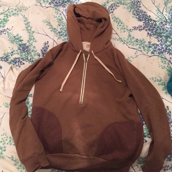 Wilfred free sweatshirt