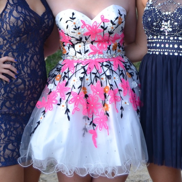 Short homecoming dress BLUSH size 4