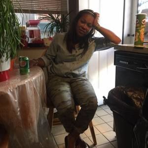 Meet your Posher, Liz