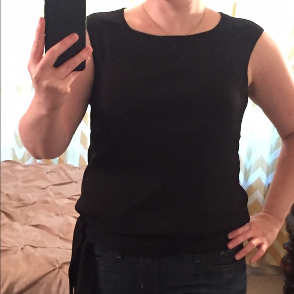 Faux-side tie top