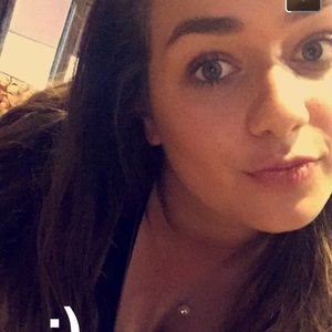 Meet your Posher, Kim