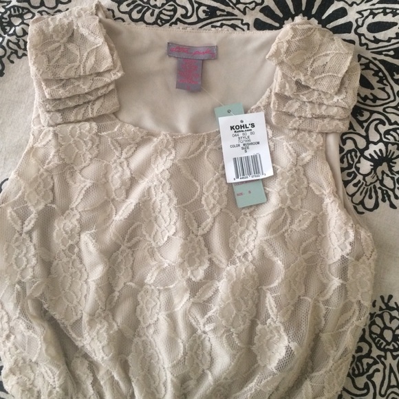 Ivory lace dress - Picture 3 of 3