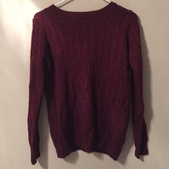 Maroon cable knit sweater