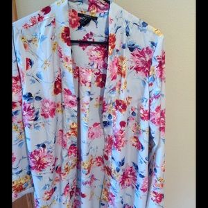 NWOT floral kimono!