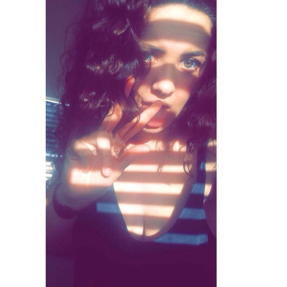 Meet your Posher, Alyson - Picture 2 of 2