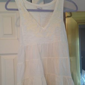 Cream flowy tank top