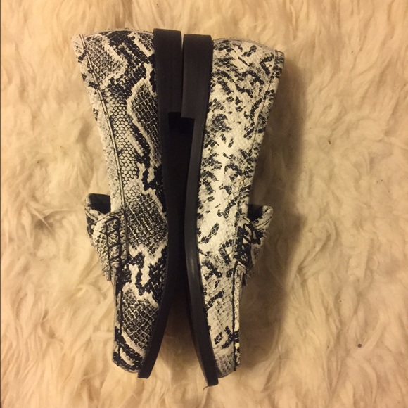 Loafers - Picture 2 of 3
