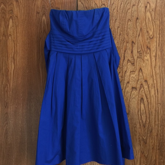 Blue strapless dress