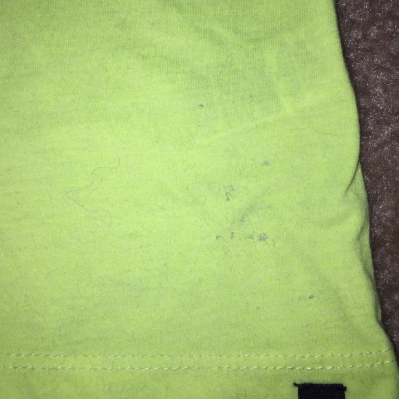 Neon V-Neck - Picture 2 of 3