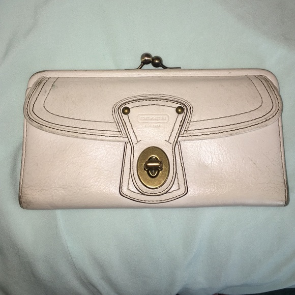 Cream leather Coach wallet