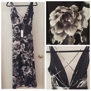 Never before worn, beautiful 90s inspired dress