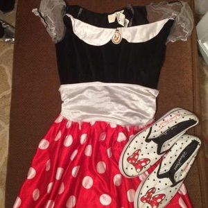 women's Minnie Mouse costume