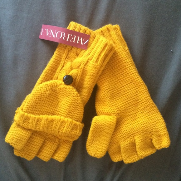 Mustard knit fingerless gloves