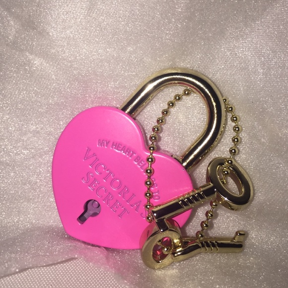 Victoria Secret Lock And Key Set