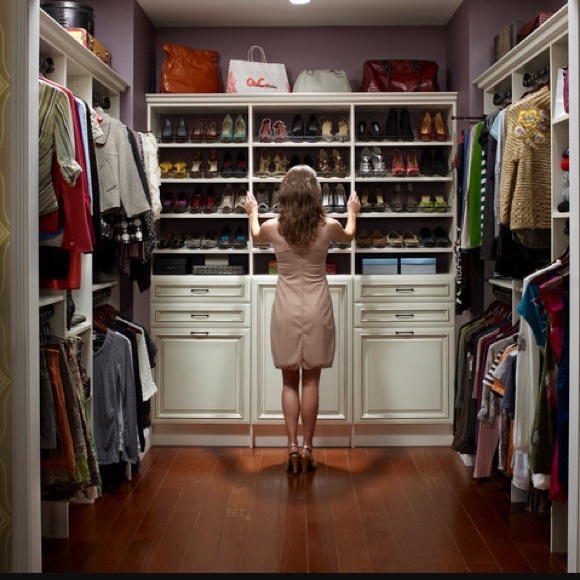 Closet clean out !! Low prices & bundle discount! - Picture 1 of 1