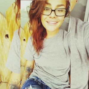 Meet your Posher, Katelynn